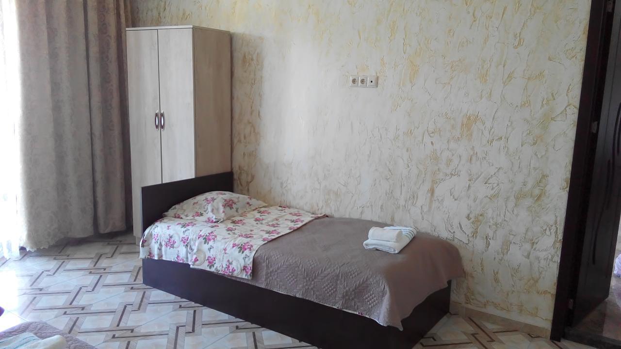 Guest House Vitali Gonio Exteriér fotografie