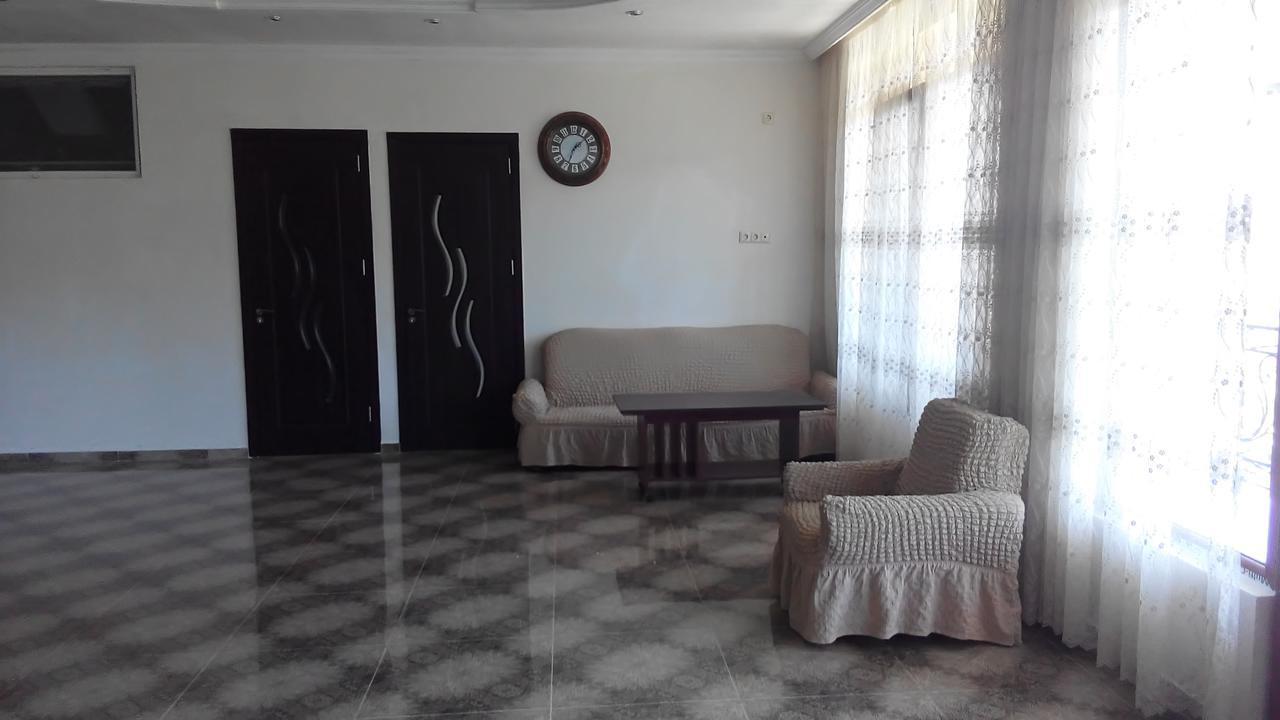 Guest House Vitali Gonio Exteriér fotografie