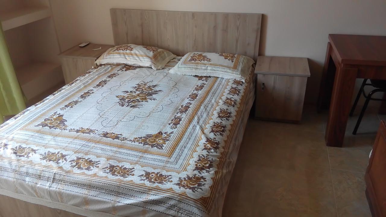 Guest House Vitali Gonio Exteriér fotografie